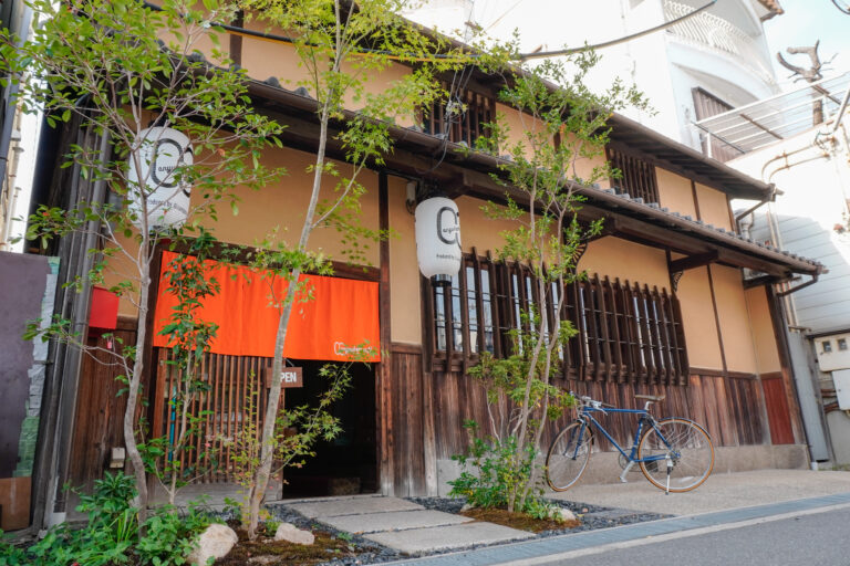 anywhere caféの外観